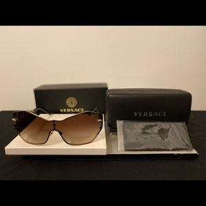 Versace Shooting Medusa Shield